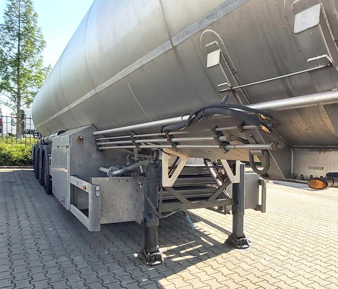 INDOX Gas tank semi-trailer cryogenic used for LNG, Methan, Methane, ethylene, nitrogen. - Tank semi-trailer: picture 5 INDOX Gas tank semi-trailer cryogenic used for LNG, Methan, Methane, ethylene, nitrogen. - Tank semi-trailer: picture 5