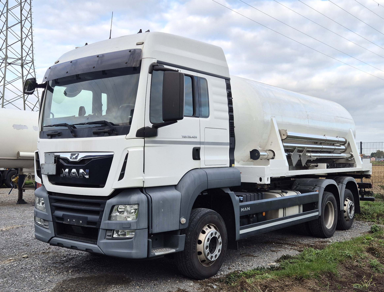 MAN Tank gas truck cryogenic used for oxygen, nitrogen, argon, LIN, LOX, LAR - Tank truck: picture 2 MAN Tank gas truck cryogenic used for oxygen, nitrogen, argon, LIN, LOX, LAR - Tank truck: picture 2