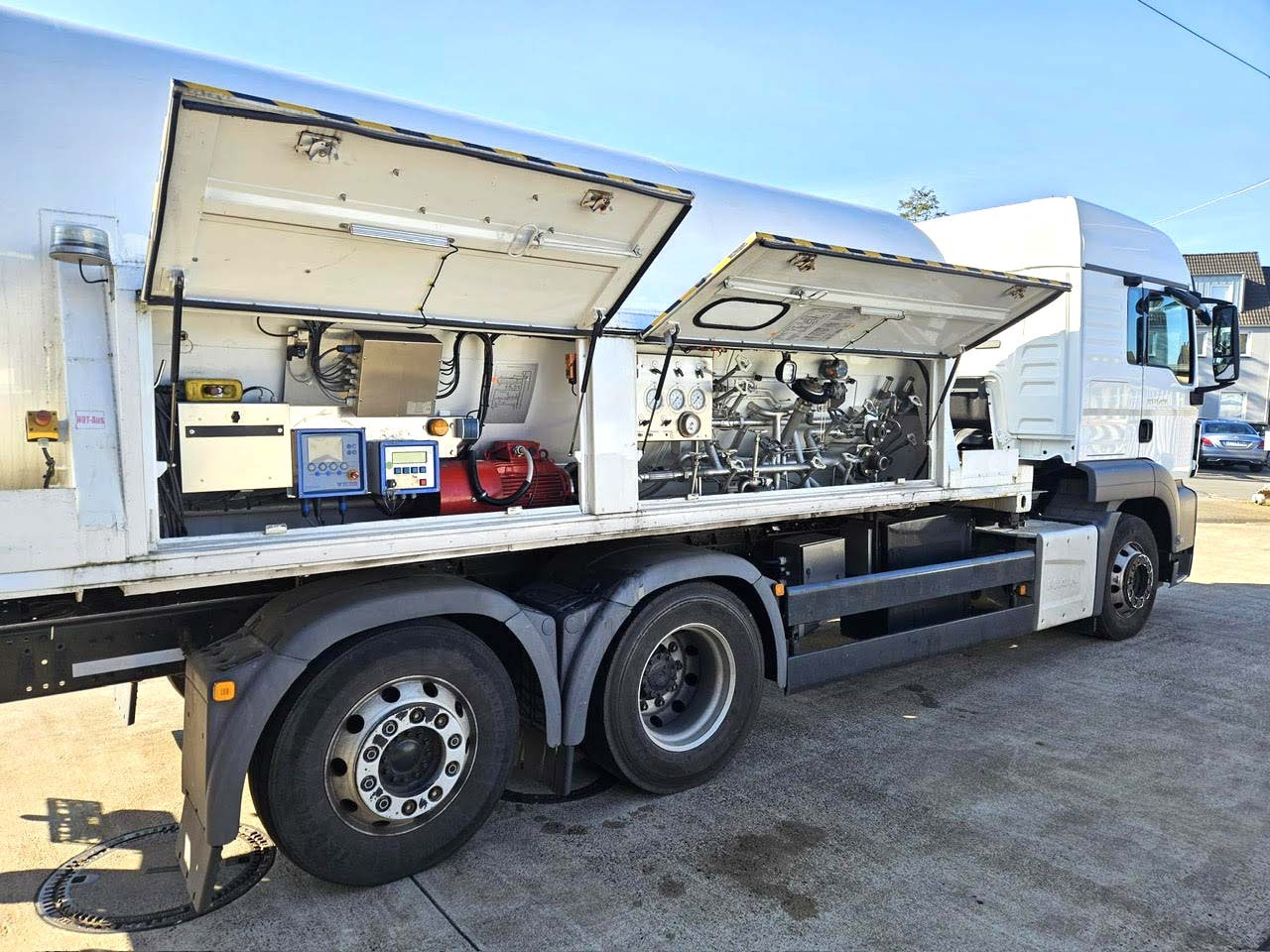 MAN Tank gas truck cryogenic used for oxygen, nitrogen, argon, LIN, LOX, LAR - Tank truck: picture 5 MAN Tank gas truck cryogenic used for oxygen, nitrogen, argon, LIN, LOX, LAR - Tank truck: picture 5