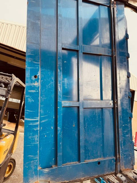 Krone Krone achterdeuren - Body and exterior for Truck: picture 2 Krone Krone achterdeuren - Body and exterior for Truck: picture 2