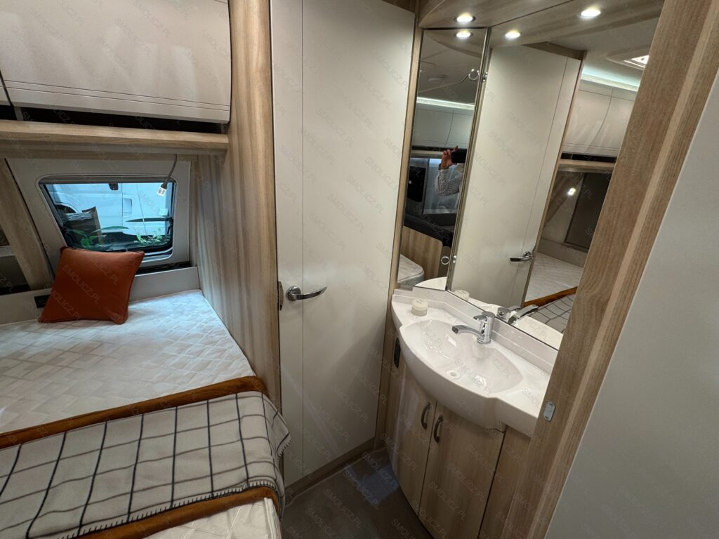 DE LUXE 400 SFe - Caravan: picture 5 DE LUXE 400 SFe - Caravan: picture 5