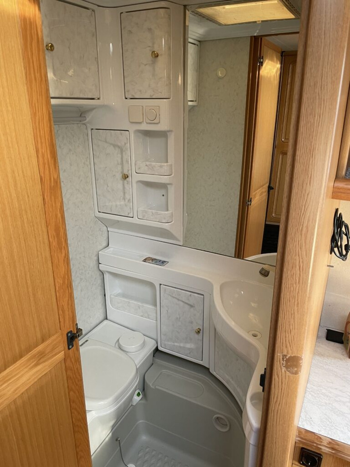 Caravan Hobby 560 UL Prestige 1998: picture 8