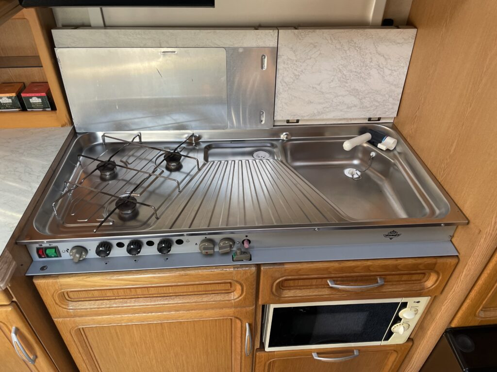 Caravan Hobby 560 UL Prestige 1998: picture 6