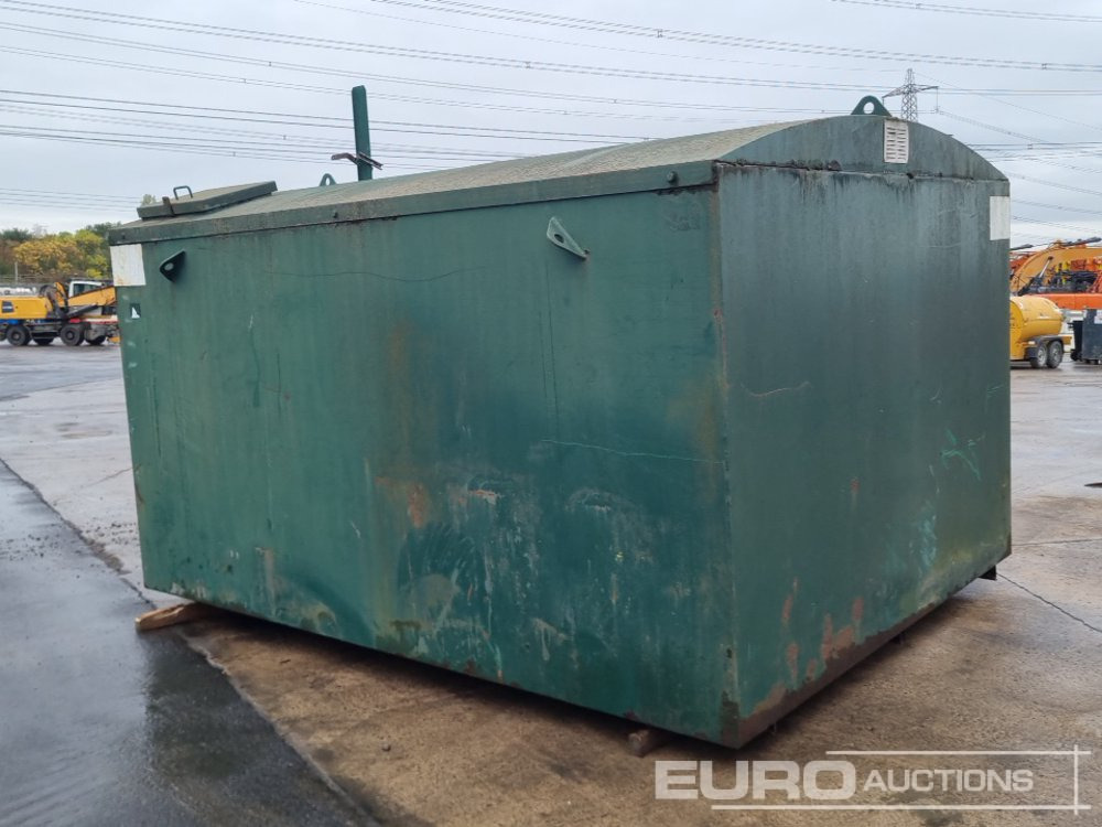 13,535 Litre Static Bunded Fuel Bowser, Electric Pump - Storage tank: picture 3 13,535 Litre Static Bunded Fuel Bowser, Electric Pump - Storage tank: picture 3