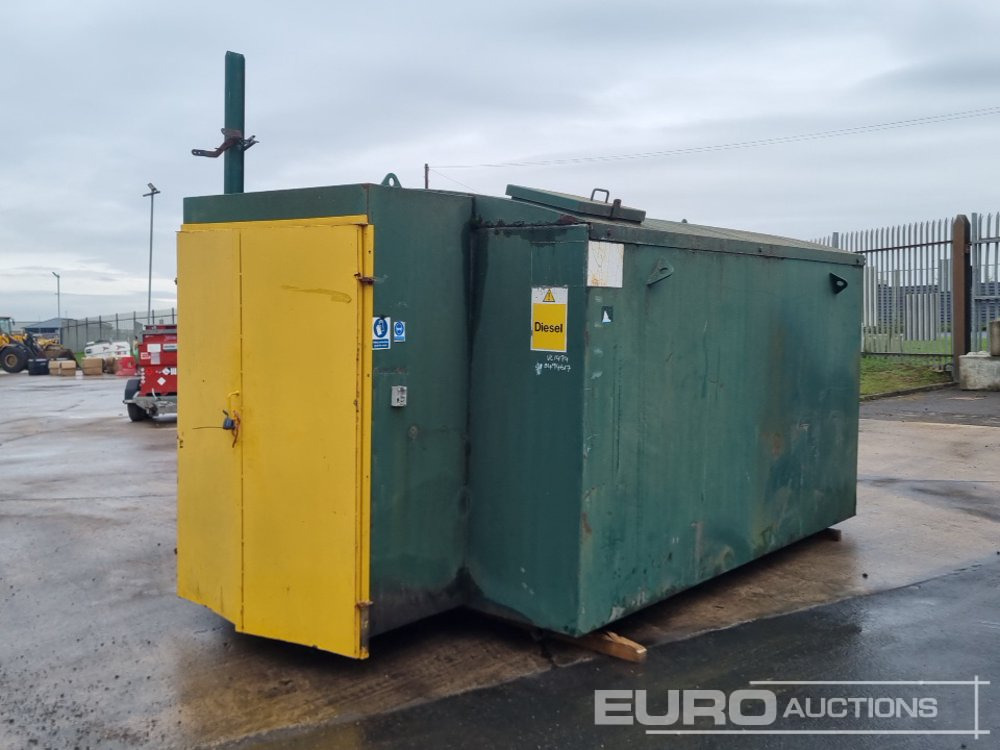13,535 Litre Static Bunded Fuel Bowser, Electric Pump - Storage tank: picture 1 13,535 Litre Static Bunded Fuel Bowser, Electric Pump - Storage tank: picture 1