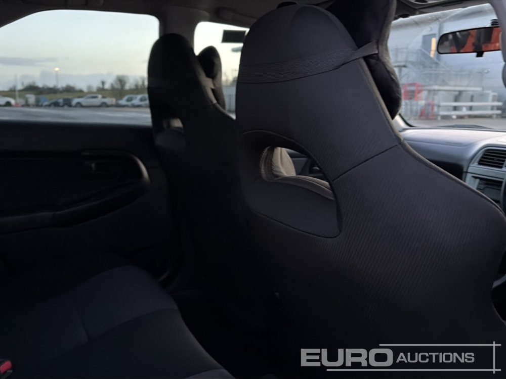 Car 2001 Subaru Impreza: picture 13