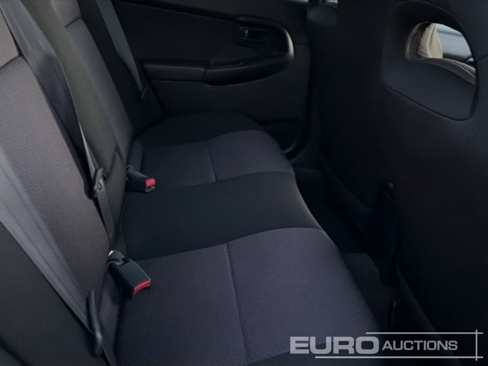 Car 2001 Subaru Impreza: picture 14