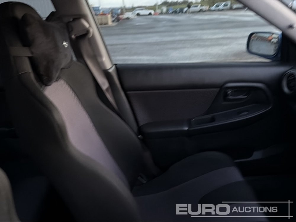 Car 2001 Subaru Impreza: picture 23