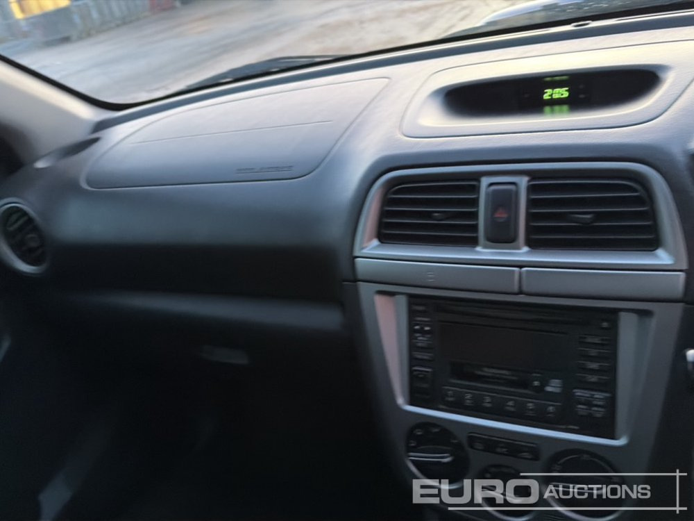 Car 2001 Subaru Impreza: picture 24