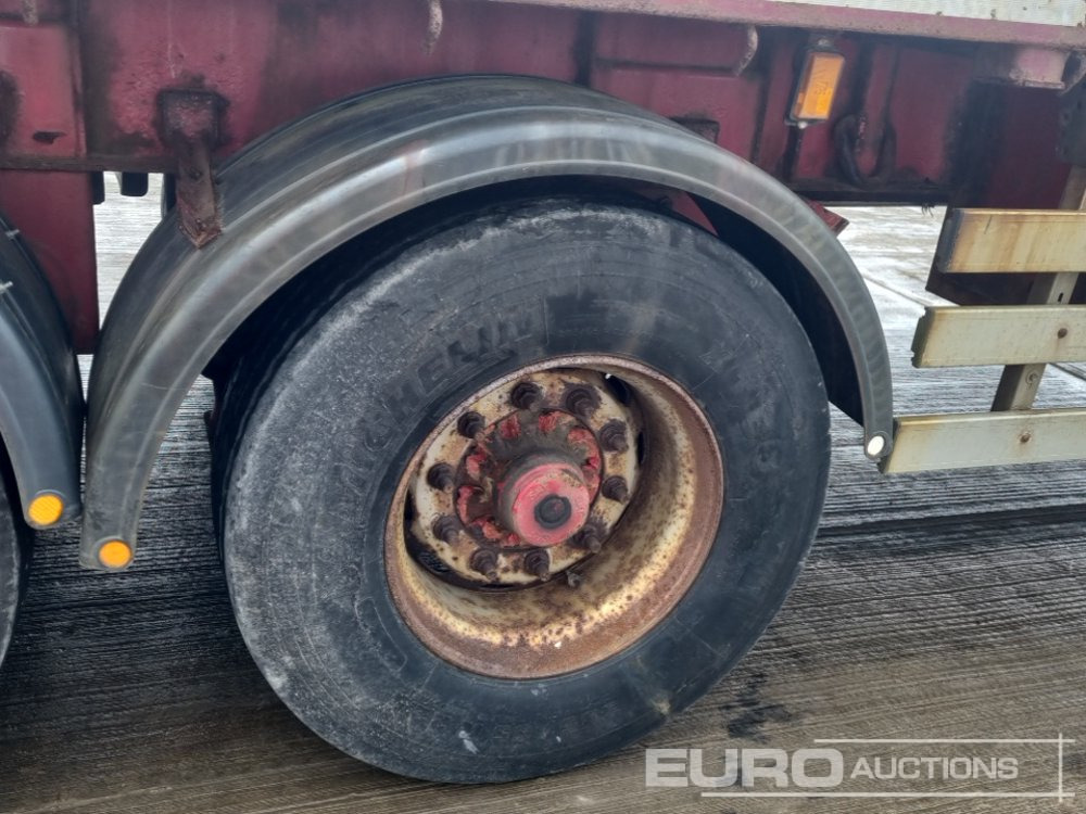 Dropside/ Flatbed semi-trailer 2002 General Trailers PJDSF3: picture 12