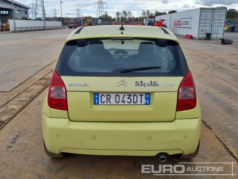 2004 Citroen C2 - Car: picture 4 2004 Citroen C2 - Car: picture 4