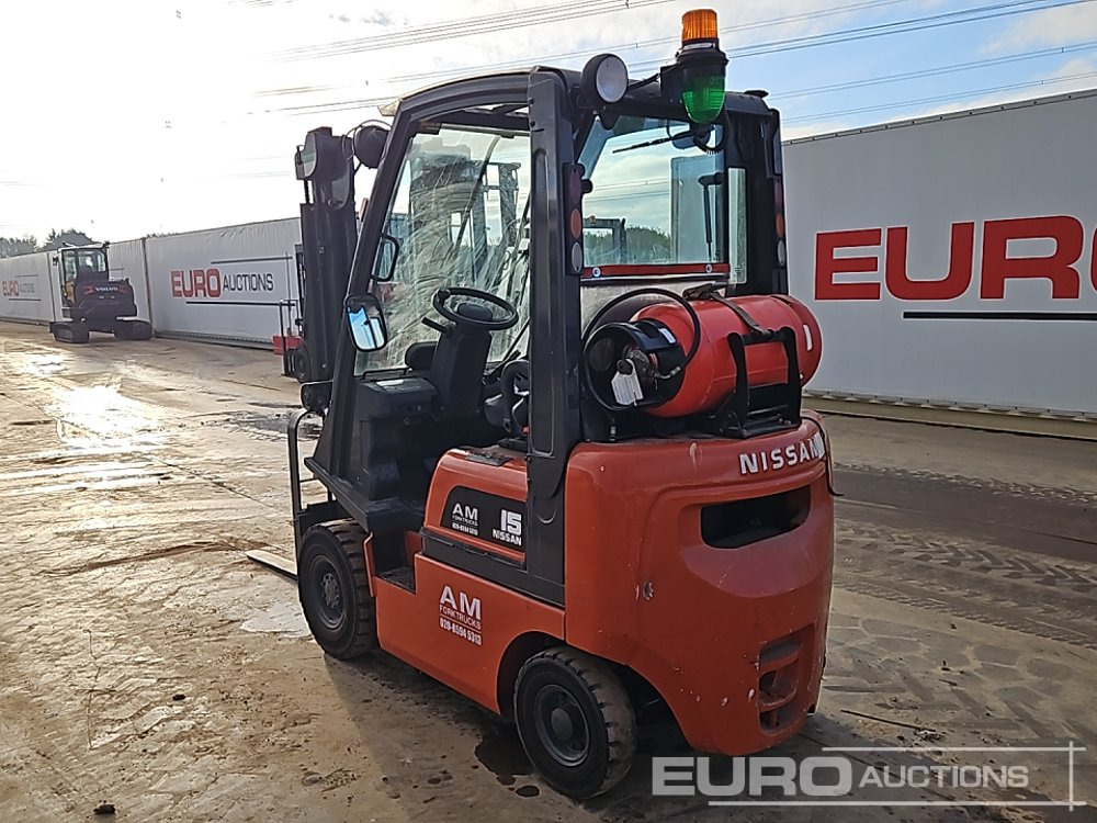 2005 Nissan PD01A15PQ - Forklift: picture 3 2005 Nissan PD01A15PQ - Forklift: picture 3