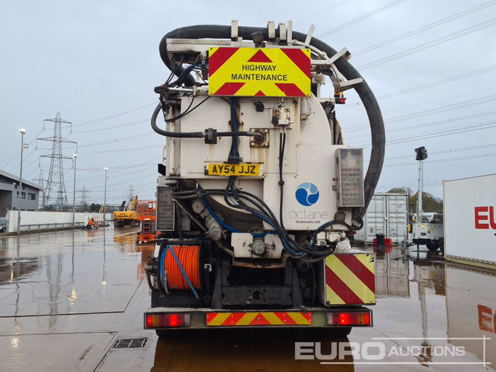 2005 Scania R124 - Tank truck: picture 4 2005 Scania R124 - Tank truck: picture 4