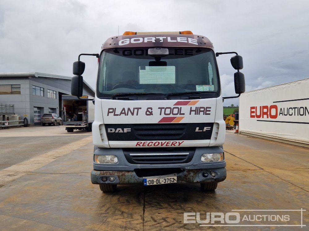Dropside/ Flatbed truck for transportation of heavy machinery 2008 DAF LF55-220: picture 8