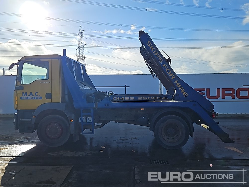 2008 MAN TGM18.240 - Skip loader truck: picture 2 2008 MAN TGM18.240 - Skip loader truck: picture 2