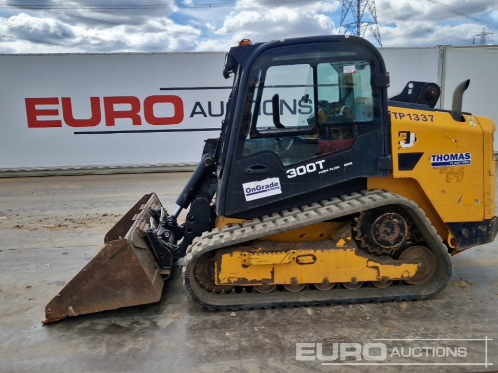 2010 JCB 300T - Skid steer loader: picture 2 2010 JCB 300T - Skid steer loader: picture 2
