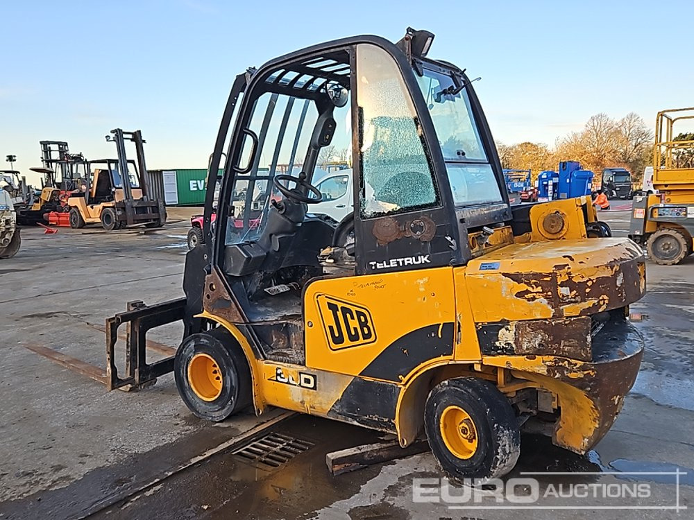2010 JCB TLT30 - Telescopic handler: picture 3 2010 JCB TLT30 - Telescopic handler: picture 3