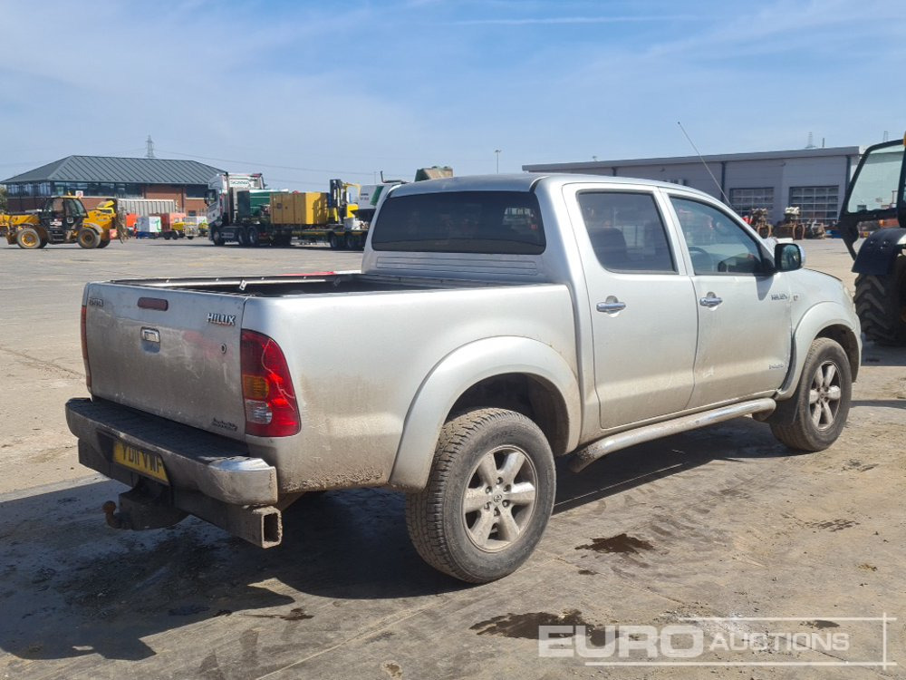 2011 Toyota Hilux Invincible - Pickup truck: picture 5 2011 Toyota Hilux Invincible - Pickup truck: picture 5