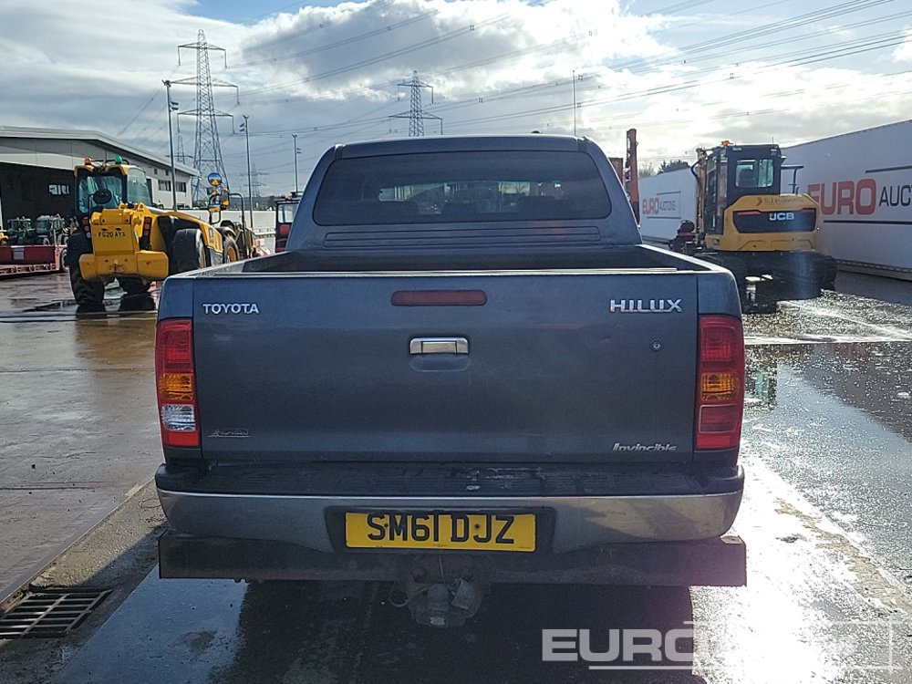 2011 Toyota Hilux - Pickup truck: picture 4 2011 Toyota Hilux - Pickup truck: picture 4