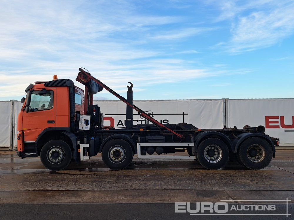 2011 Volvo FM - Hook lift truck: picture 2 2011 Volvo FM - Hook lift truck: picture 2
