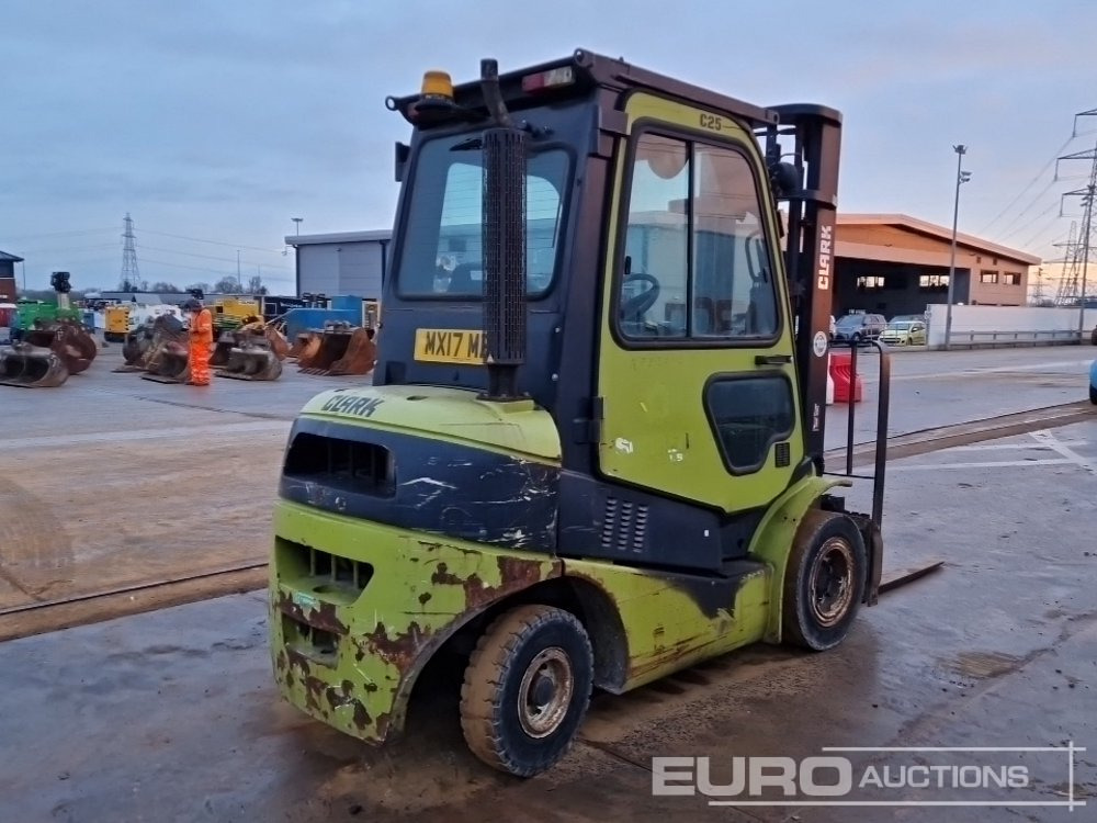 2012 Clark G25D - Forklift: picture 5 2012 Clark G25D - Forklift: picture 5