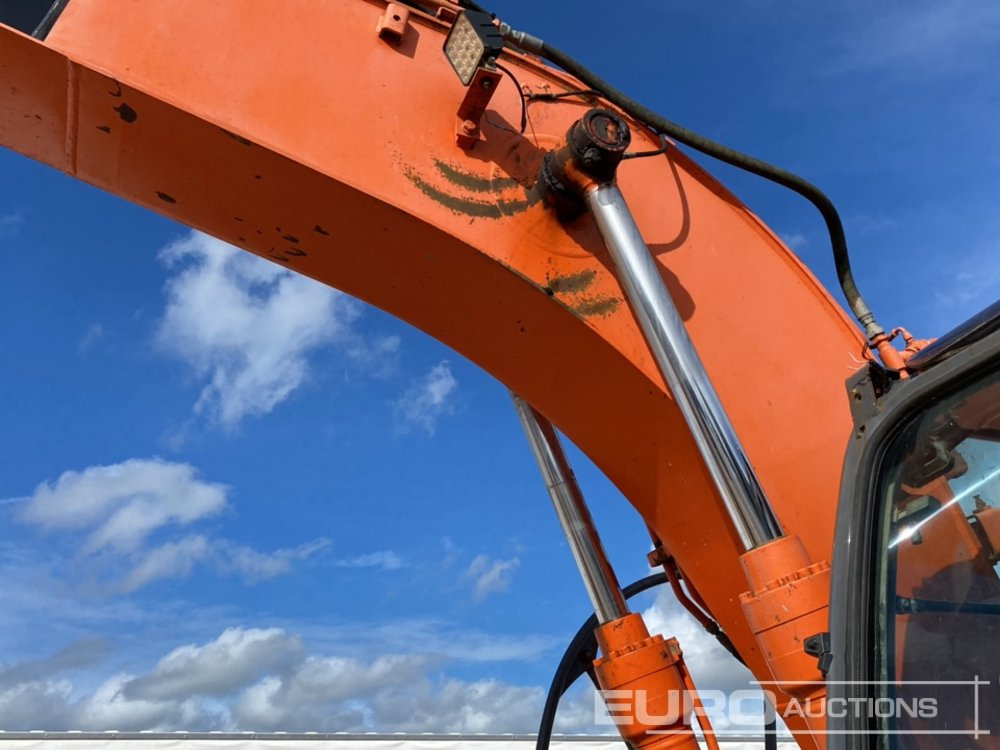 Crawler excavator 2012 Hitachi ZX135US-3: picture 23