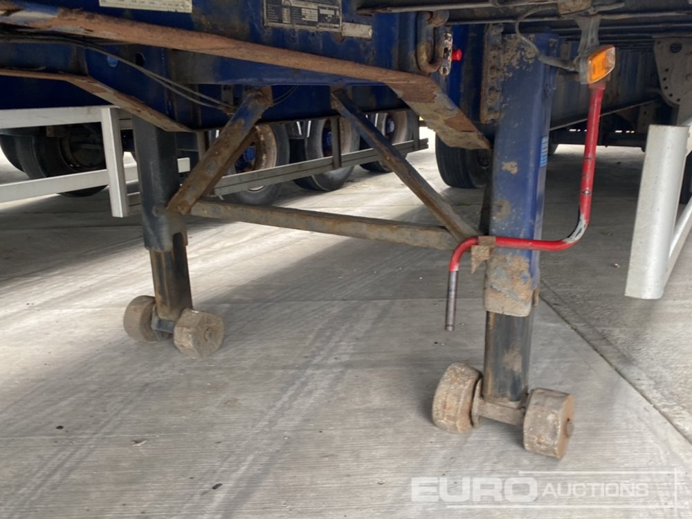 2012 Lawrence David SDC 45' Tri Axle Curtainsider Trailer, BPW Axles - Curtainsider semi-trailer: picture 3 2012 Lawrence David SDC 45' Tri Axle Curtainsider Trailer, BPW Axles - Curtainsider semi-trailer: picture 3