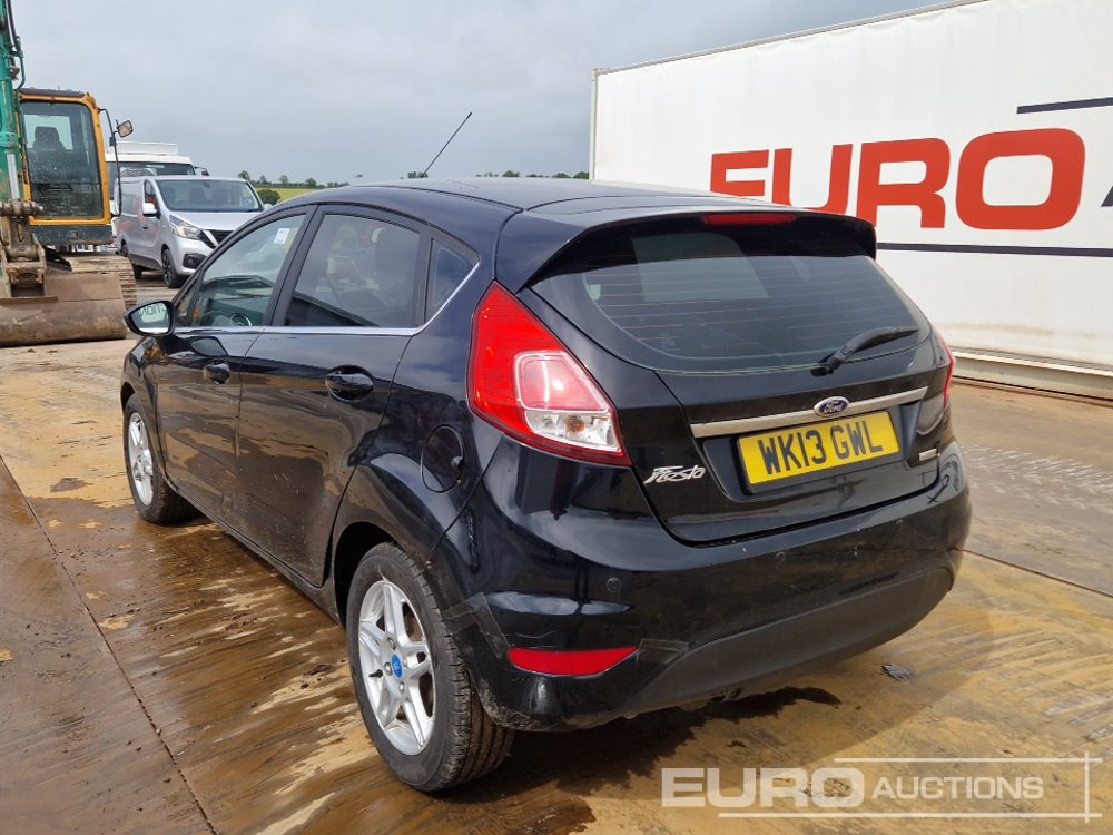 2013 Ford Fiesta - Car: picture 3 2013 Ford Fiesta - Car: picture 3