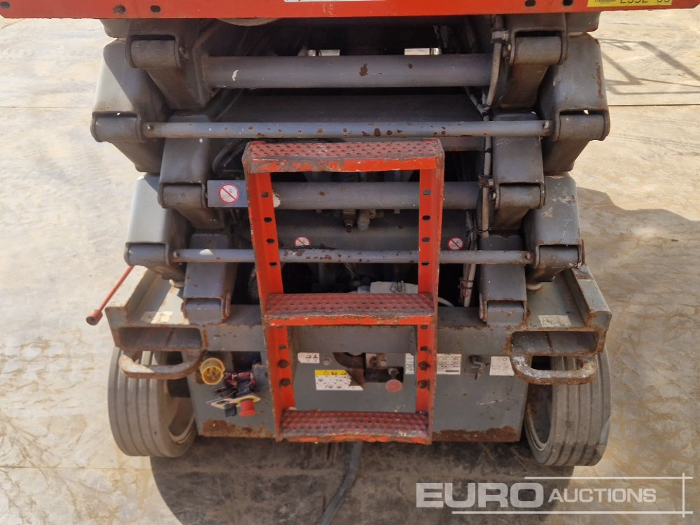 Aerial platform 2013 SkyJack SJ4632: picture 14