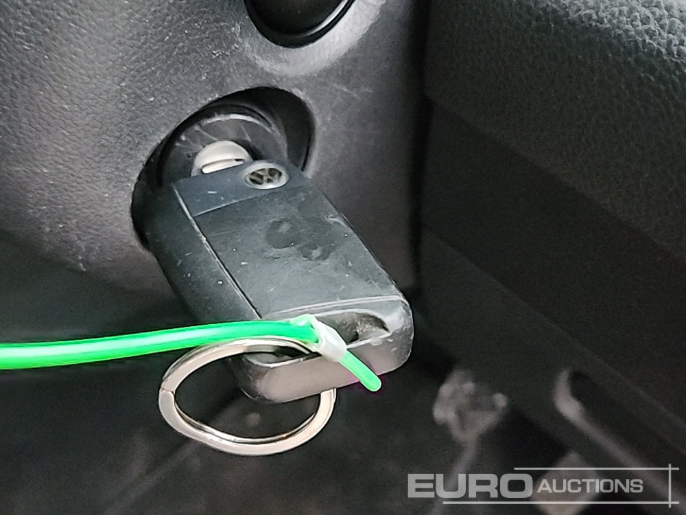 Car 2013 Volkswagen Golf: picture 38