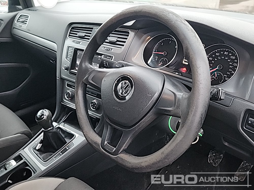 Car 2013 Volkswagen Golf: picture 16
