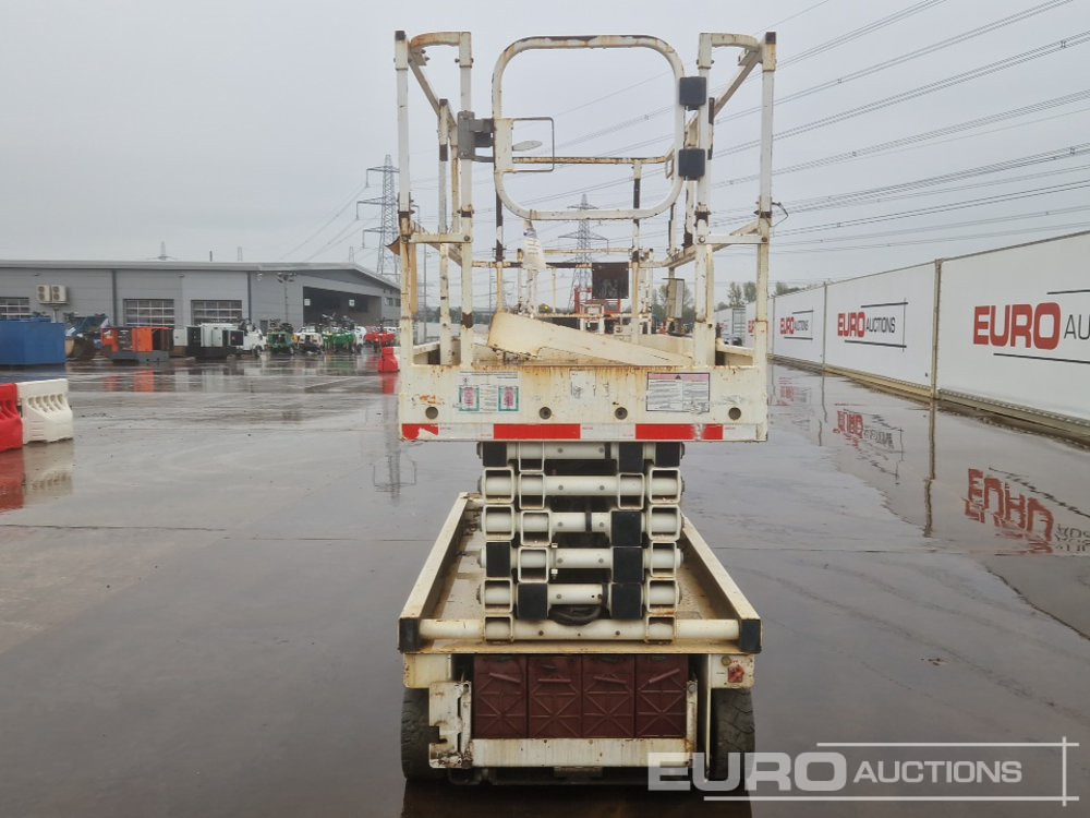 2014 Haulotte Compact 14 - Aerial platform: picture 4 2014 Haulotte Compact 14 - Aerial platform: picture 4