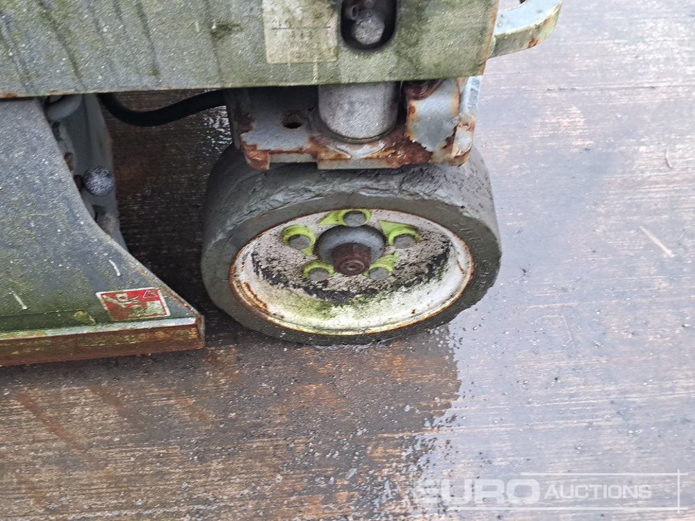 Aerial platform 2014 SkyJack SJ3219: picture 11