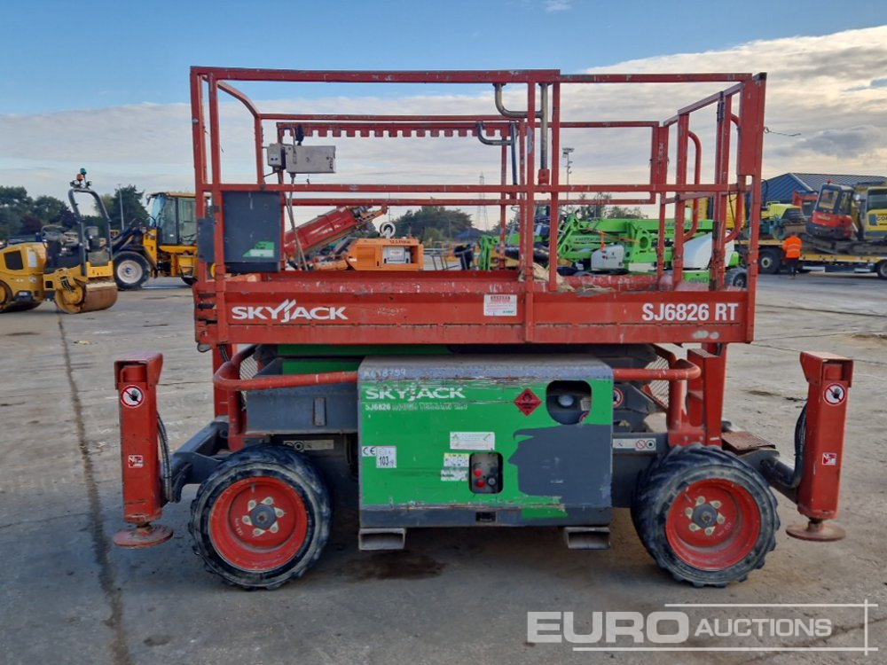 2014 SkyJack SJ6826RT - Aerial platform: picture 4 2014 SkyJack SJ6826RT - Aerial platform: picture 4
