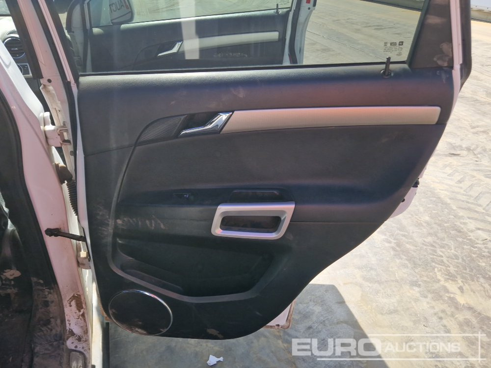 SUV 2014 Vauxhall Antara: picture 19