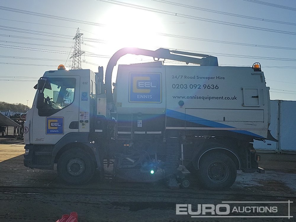 2015 DAF LF220 - Road sweeper: picture 2 2015 DAF LF220 - Road sweeper: picture 2