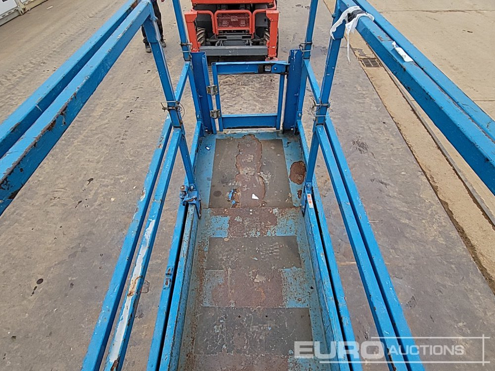 Aerial platform 2015 Genie GS2632: picture 15