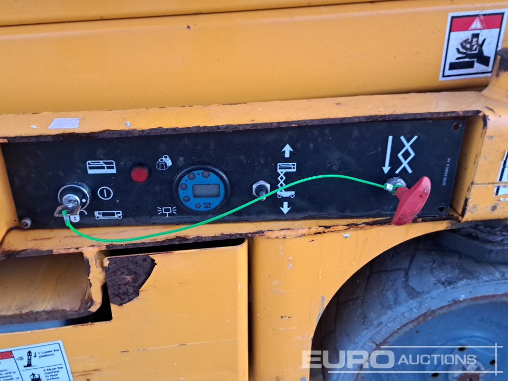 Aerial platform 2015 Haulotte Compact 8: picture 23