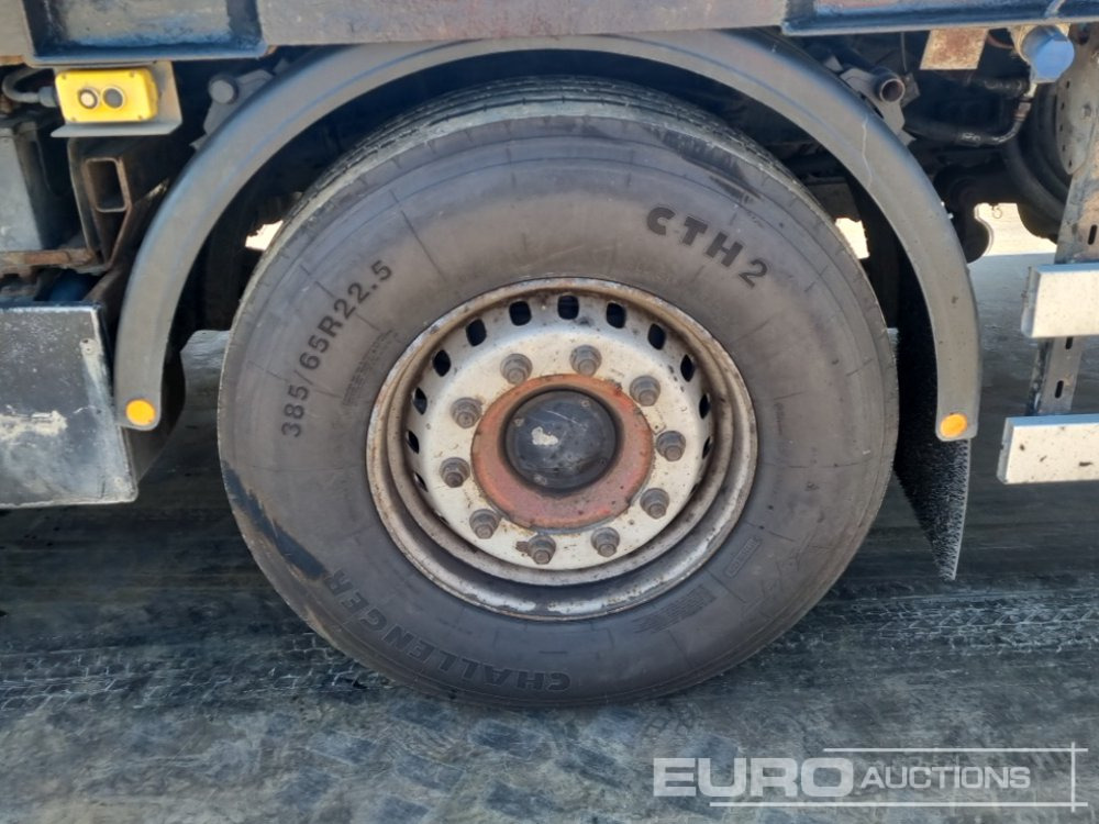 Dropside/ Flatbed truck for transportation of heavy machinery 2016 DAF 400: picture 10