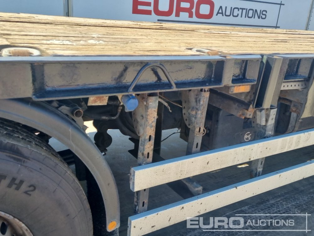 Dropside/ Flatbed truck for transportation of heavy machinery 2016 DAF 400: picture 27