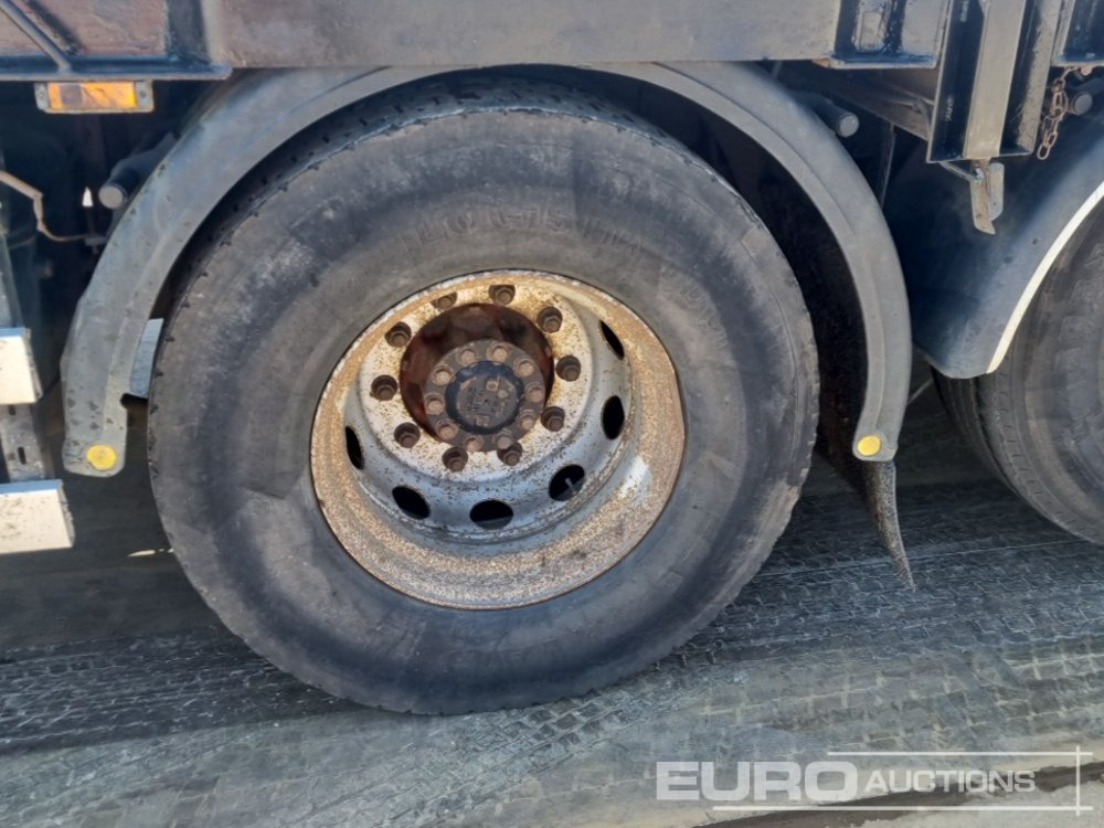 Dropside/ Flatbed truck for transportation of heavy machinery 2016 DAF 400: picture 11