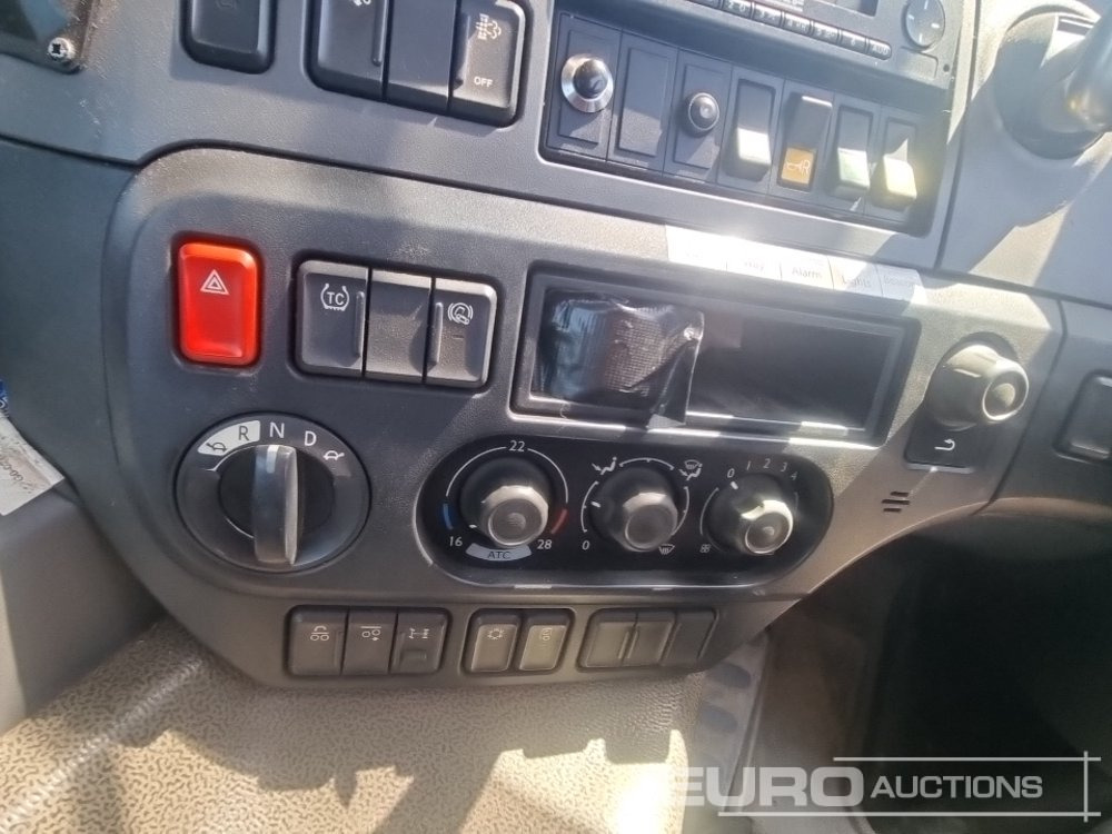 Dropside/ Flatbed truck for transportation of heavy machinery 2016 DAF 400: picture 46