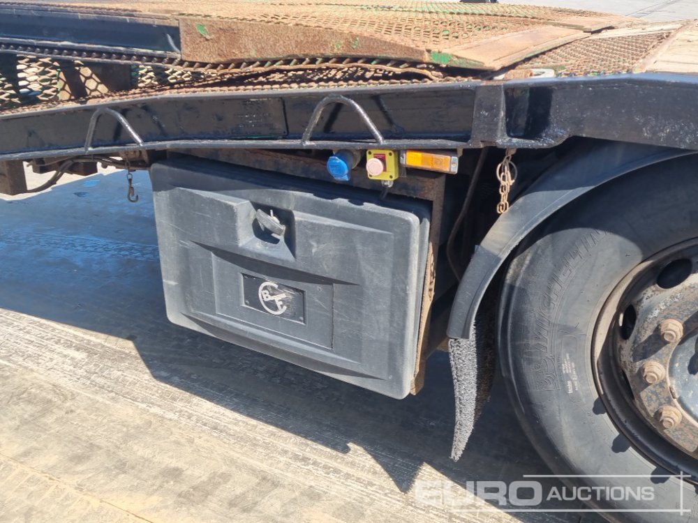 Dropside/ Flatbed truck for transportation of heavy machinery 2016 DAF 400: picture 20