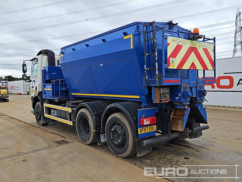 2017 DAF CF320 - Asphalt distributor: picture 3 2017 DAF CF320 - Asphalt distributor: picture 3