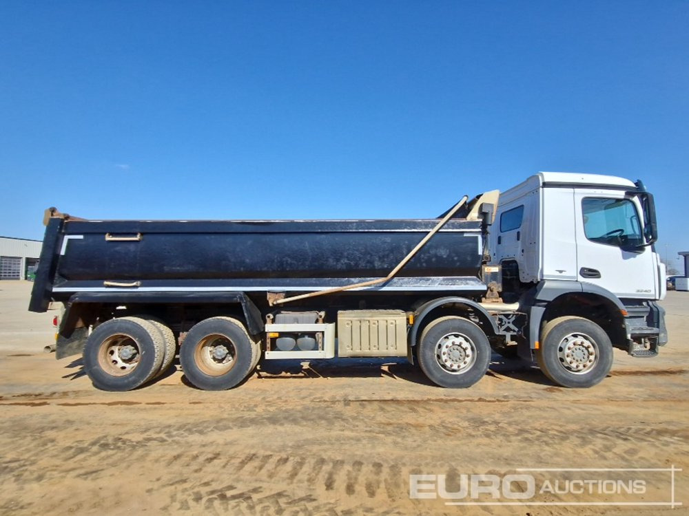 Tipper 2017 Mercedes Arocs 3240: picture 6