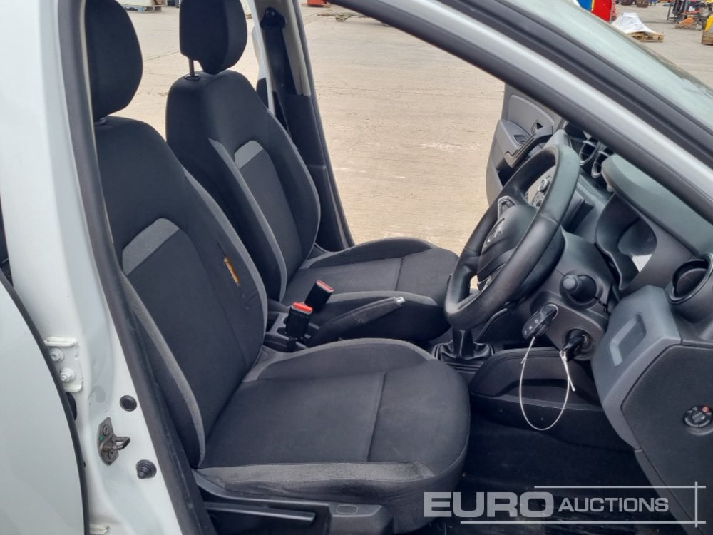 Car 2019 Dacia Duster: picture 29