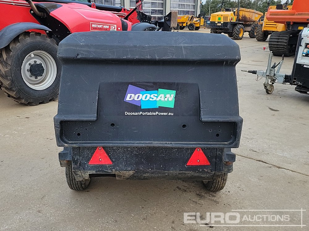 2019 Doosan 741 - Air compressor: picture 4 2019 Doosan 741 - Air compressor: picture 4