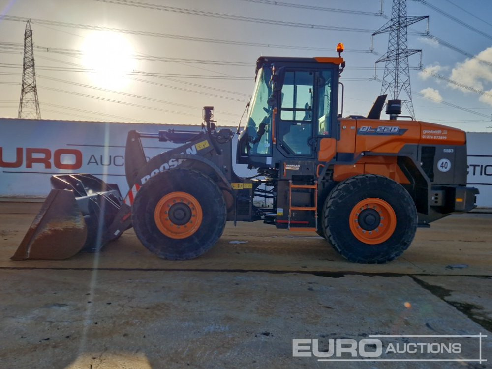 2021 Doosan DL220-7 - Wheel loader: picture 2 2021 Doosan DL220-7 - Wheel loader: picture 2