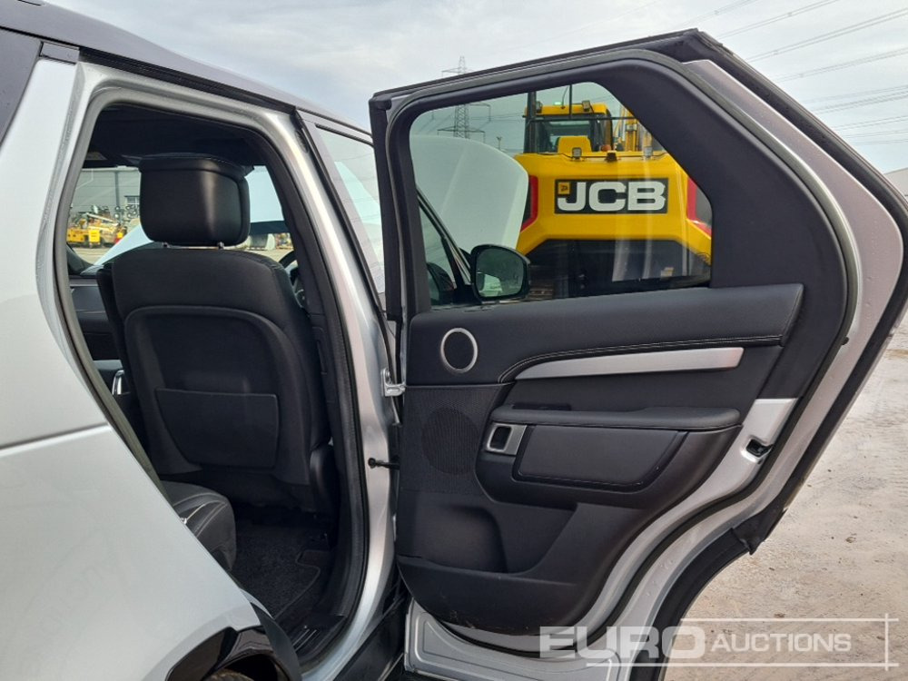 SUV 2022 Land Rover Discovery: picture 22