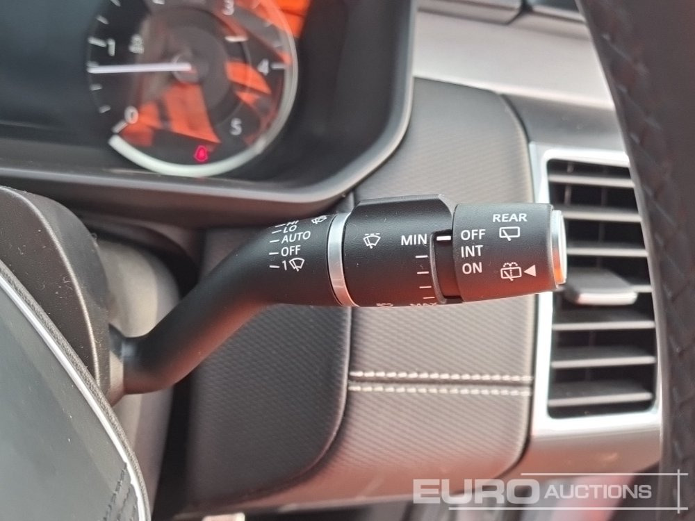 SUV 2022 Land Rover Discovery: picture 41